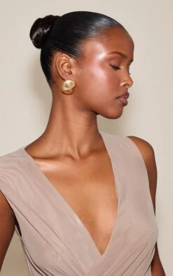 Prettylittlething Gold Brushed Hammered Stud Earrings