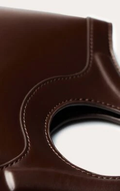 Chocolate Crescent Cross Body Hand Bag -FRAME Clothing Shop c813eaa9a7f149b09fb729c1b14d71ac819aa926 CNO1631 5 chocolate crescent cross body hand bag