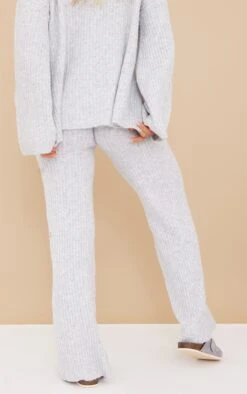 Prettylittlething Grey Luxe Rib Knit Wide Leg Pants -FRAME Clothing Shop cba02e3f30ab54afe663f6e840220c53cfabe98e cmz1687 3