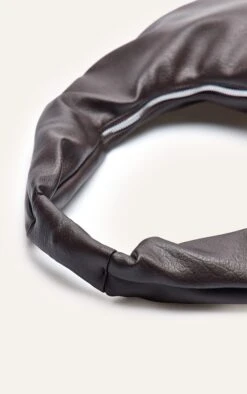 PrettyLittleThing Chocolate PU Round Crescent Shoulder Bag - Minimalist Brown Vegan Leather Handbag -FRAME Clothing Shop d12f5d113dd52540abe93d5e34b3087bef4c678c CNM7709 5 chocolate pu round shoulder bag