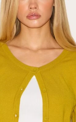 Prettylittlething Olive Basic Fine Knit Button Up Cardigan -FRAME Clothing Shop d96d487527ca0b389cb89cb99d68f7f9e05b6cb8 CNL3861 4 olive basic fine knit button up cardigan