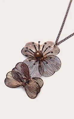 PrettyLittleThing Black Ornate Flower Detail Necklace – Recycled Steel Statement Jewelry 5 PrettyLittleThing Black Ornate Flower Detail Necklace – Recycled Steel Statement Jewelry -FRAME Clothing Shop dc32d75a35e35132ad0eb4492252b13ec775ba5f CNO5293 3 black ornate flower detail necklace