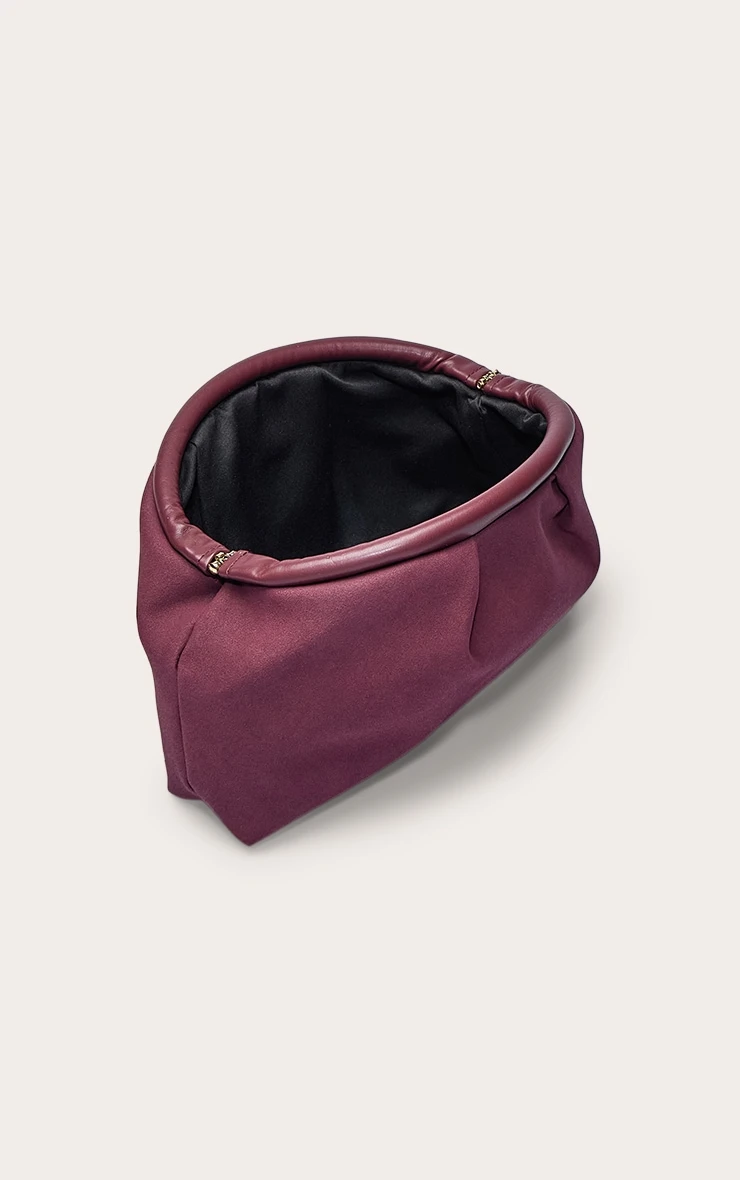 PrettyLittleThing Plum Faux Suede Hard Handle Structured Evening Clutch Bag 5 PrettyLittleThing Plum Faux Suede Hard Handle Structured Evening Clutch Bag - Image 5