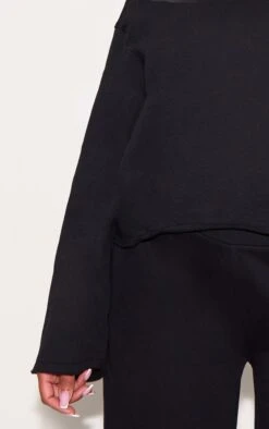 PrettyLittleThing Maternity Black Fleeceback Cropped Sweatshirt - Casual Off-Duty Fit -FRAME Clothing Shop f08ba506faa0290069fdb5b8b8782f9da0c225d7 cnl5164 4