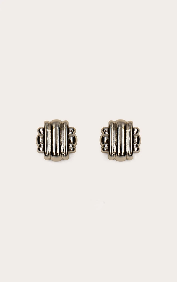 PrettyLittleThing Silver Textured Weave Design – Wavy Metal Stud Earrings 2 PrettyLittleThing Silver Textured Weave Design – Wavy Metal Stud Earrings - Image 2
