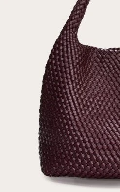 PrettyLittleThing Premium Burgundy Textured Woven PU Shoulder Bag -FRAME Clothing Shop fc717690bf7bfb93097660cffcdc744cbb0b1aff CNM9952 4 burgundy pu weave shoulder bag