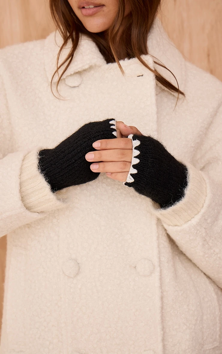 FRAME Clothing Shop 35 FRAME Clothing Shop -FRAME Clothing Shop 869e6d2431bc4b558daa48fb9adcc5b2747883b1 CNO1595 1 black contrast knit fingerless gloves