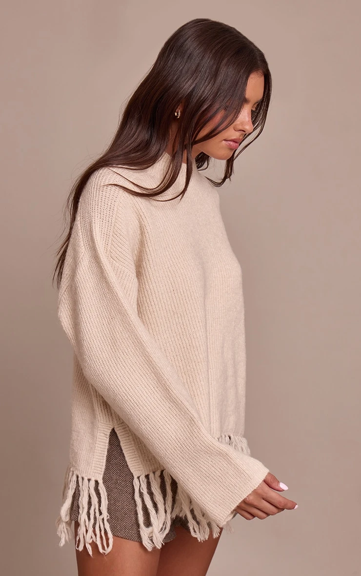 FRAME Clothing Shop 34 FRAME Clothing Shop -FRAME Clothing Shop c1cda55517c25b5beff74e34b6014c9c663e72f6 CNN9698 1 beige round neck fringe hem oversized jumper